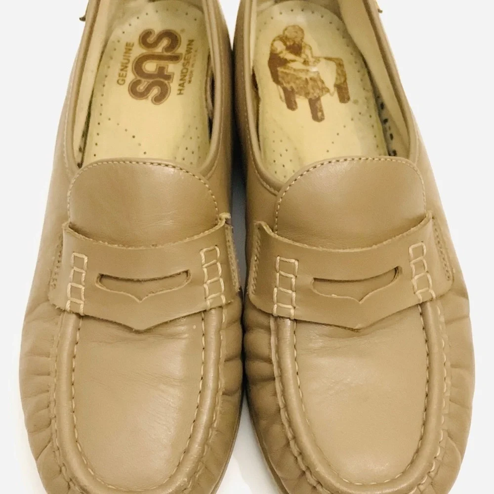 San‎ Antonio Shoes SAS Women’s 8.5 Tan Comfort Loafers Old Money Walking Shoes
